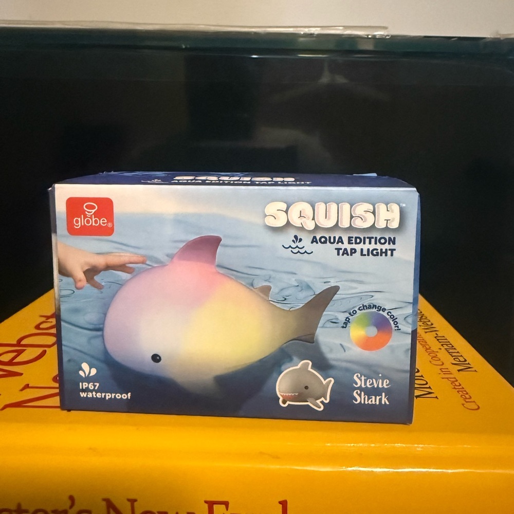 Globe Squish Aqua Edition Tap Light - Pink and Blue